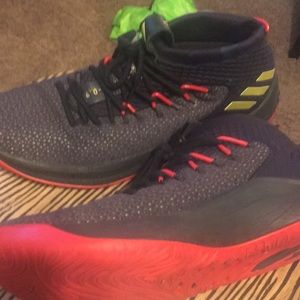 adidas dame 4’s